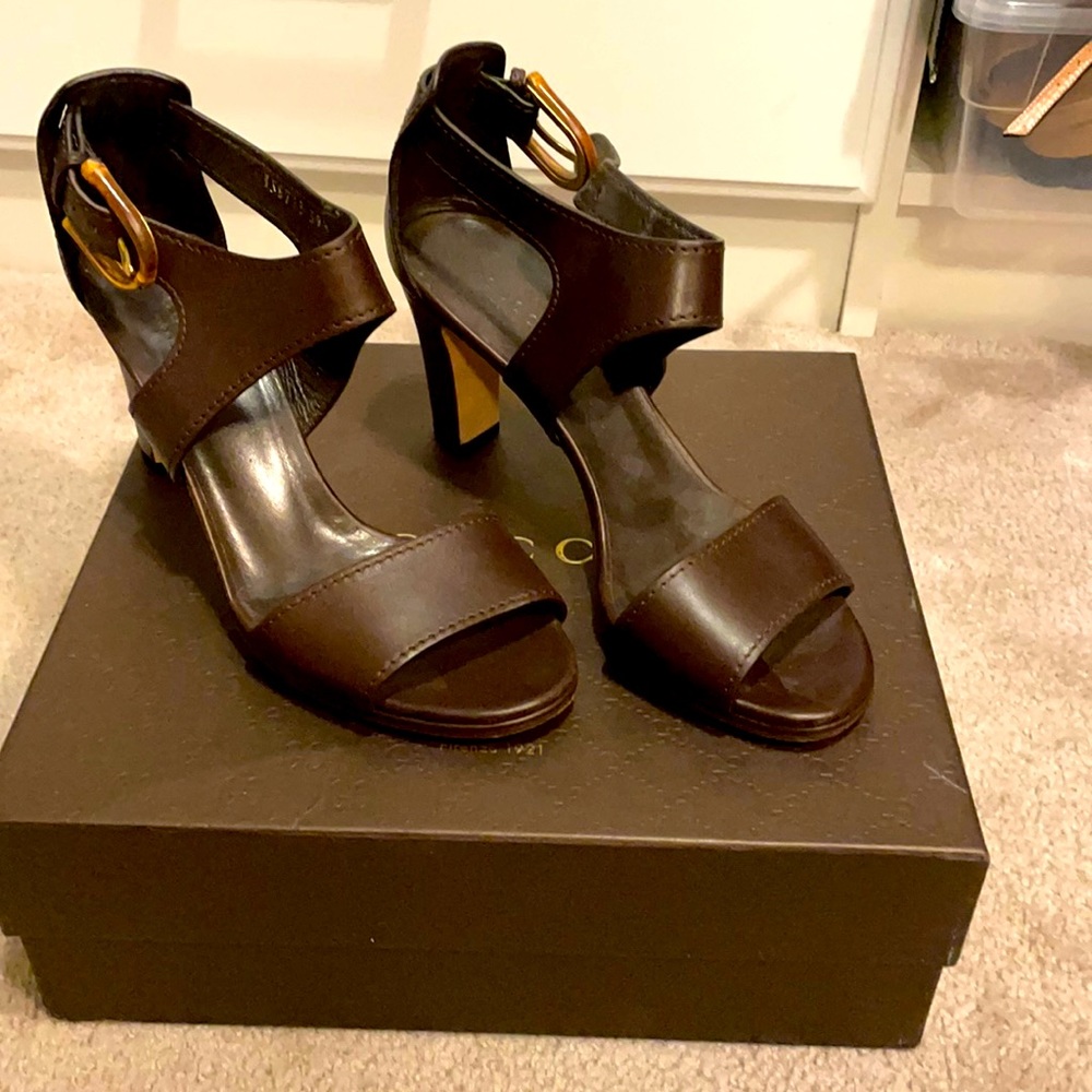 Gucci sandles